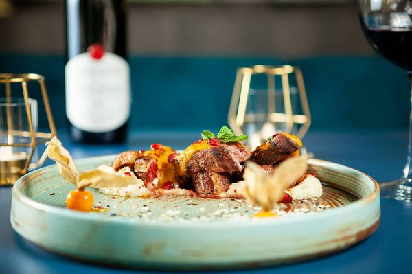 Comment découvrir les traditions culinaires de la région de l'Émilie-Romagne, Italie : cours de cuisine et dégustations ?